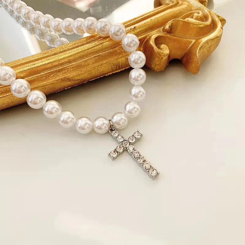 Cross Pendant Pearl Necklace
