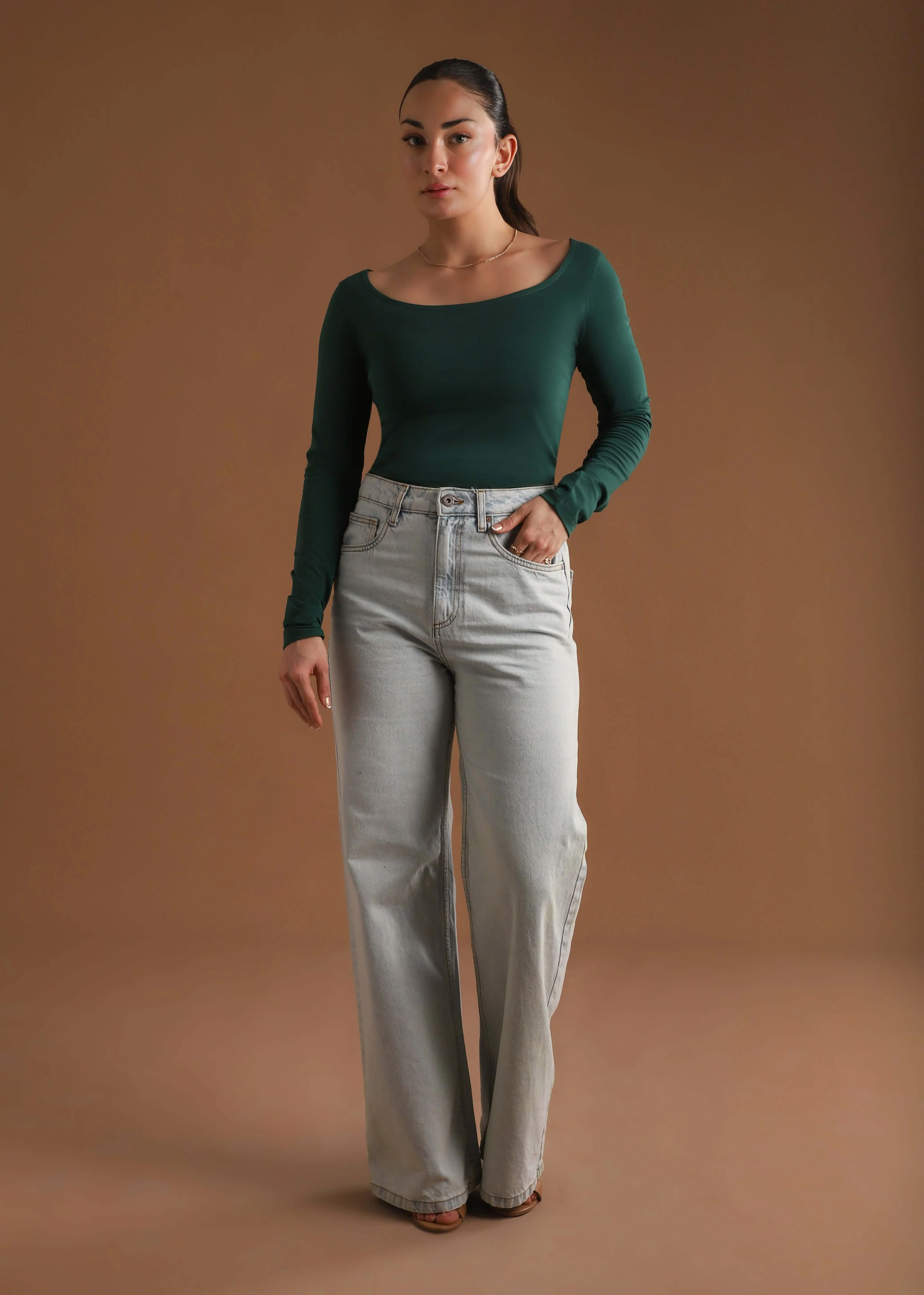 SQUARE NECK T-SHIRT