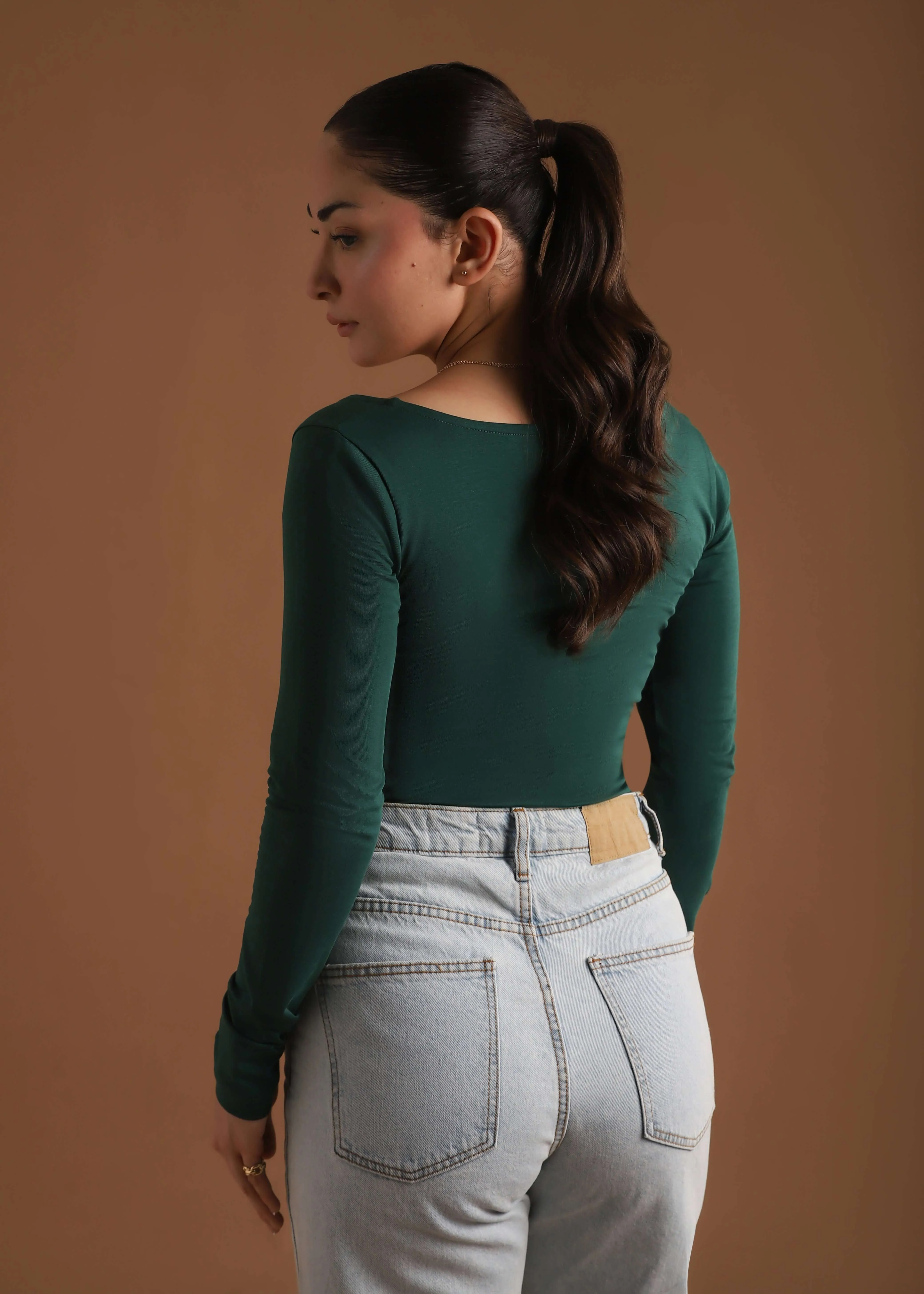 SQUARE NECK T-SHIRT